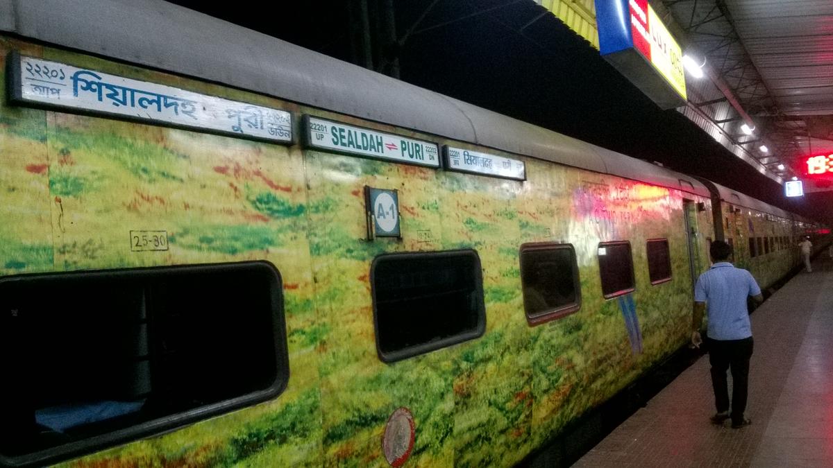 Green Colored Train Coach of the Duronto Express. Superfast Journey with  Indian Railways Editorial Photography - Image of 2021, pradesh: 210497212